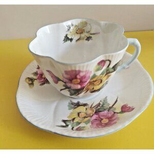 Shelley cup & saucer in the "Dainty" shape with blue trim "Begonia" 1940-1966